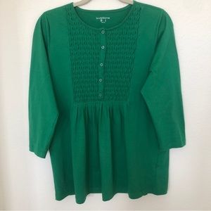Comfy green Liz Claiborne smocked tee with 3/4 sleeves